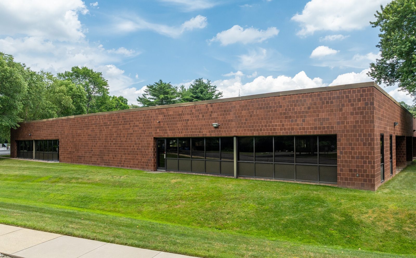 Exterior of 307 College Road East, Princeton